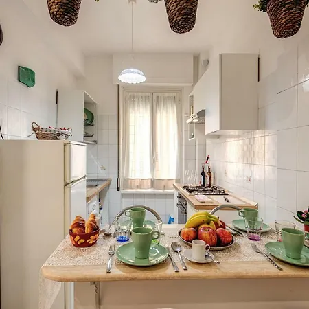 3 Bedrooms Piazza Vittorio Apartman Róma